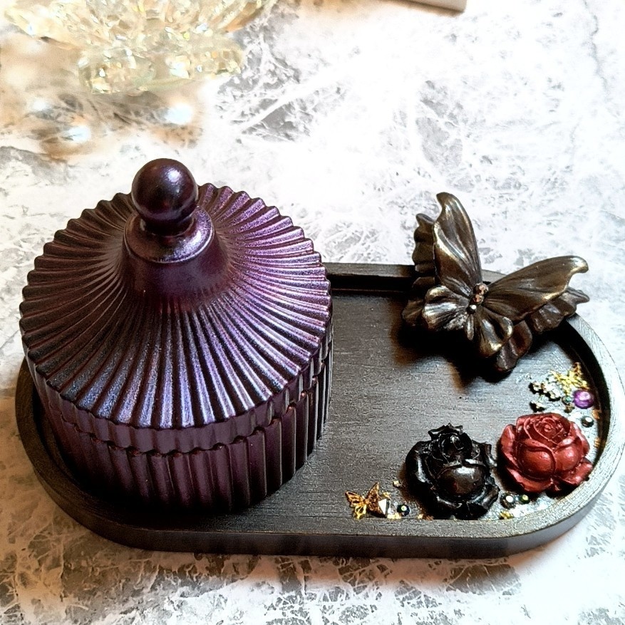 【訳あり・アウトレット】胡蝶しのぶイメージ　角度で色が変わる　蝶と薔薇の幻想インテリアセット（撥水コーティング済）