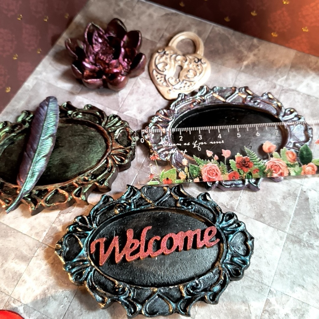 【訳あり一点もの】漆黒と偏光の魔法 - アンティーク風ディスプレイセット -