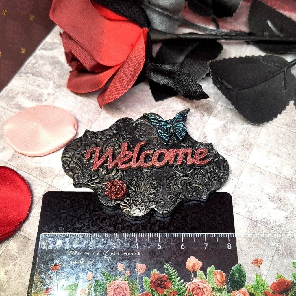 幻想を飾るディスプレイボード漆黒×石塑粘土 置物2点イーゼル付