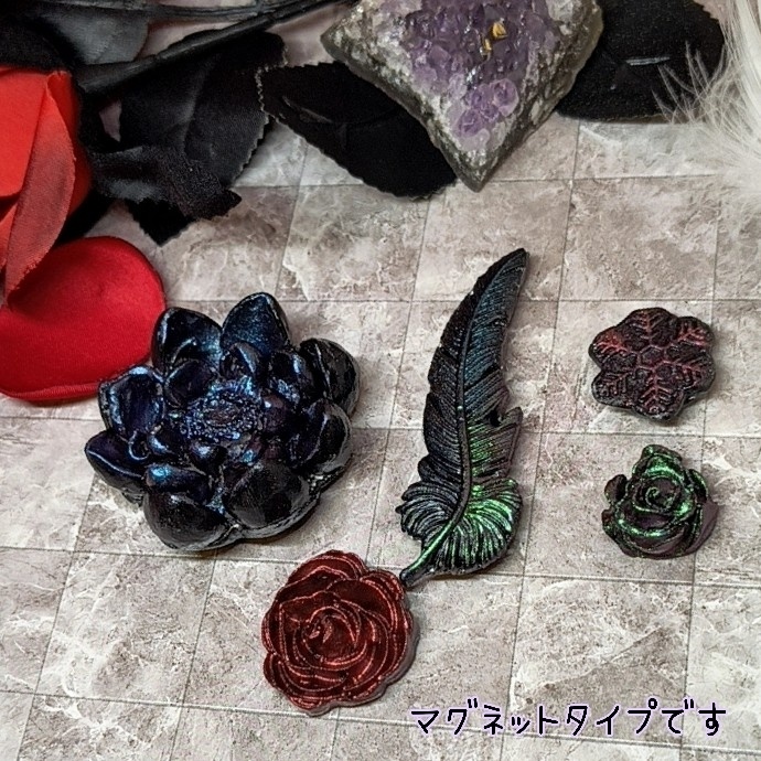 【魔法の掲示板】 豪華20点セット 選べるチャーム付き・アンティークな魔法書風カスタムディスプレイボード