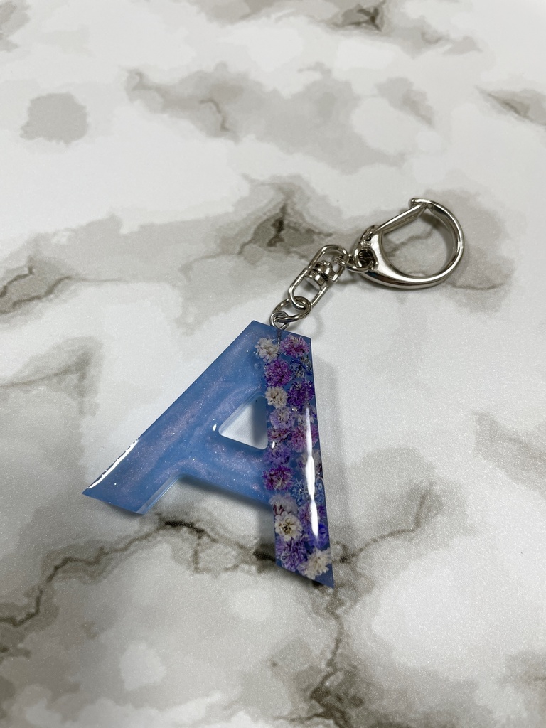 イニシャルキーホルダー