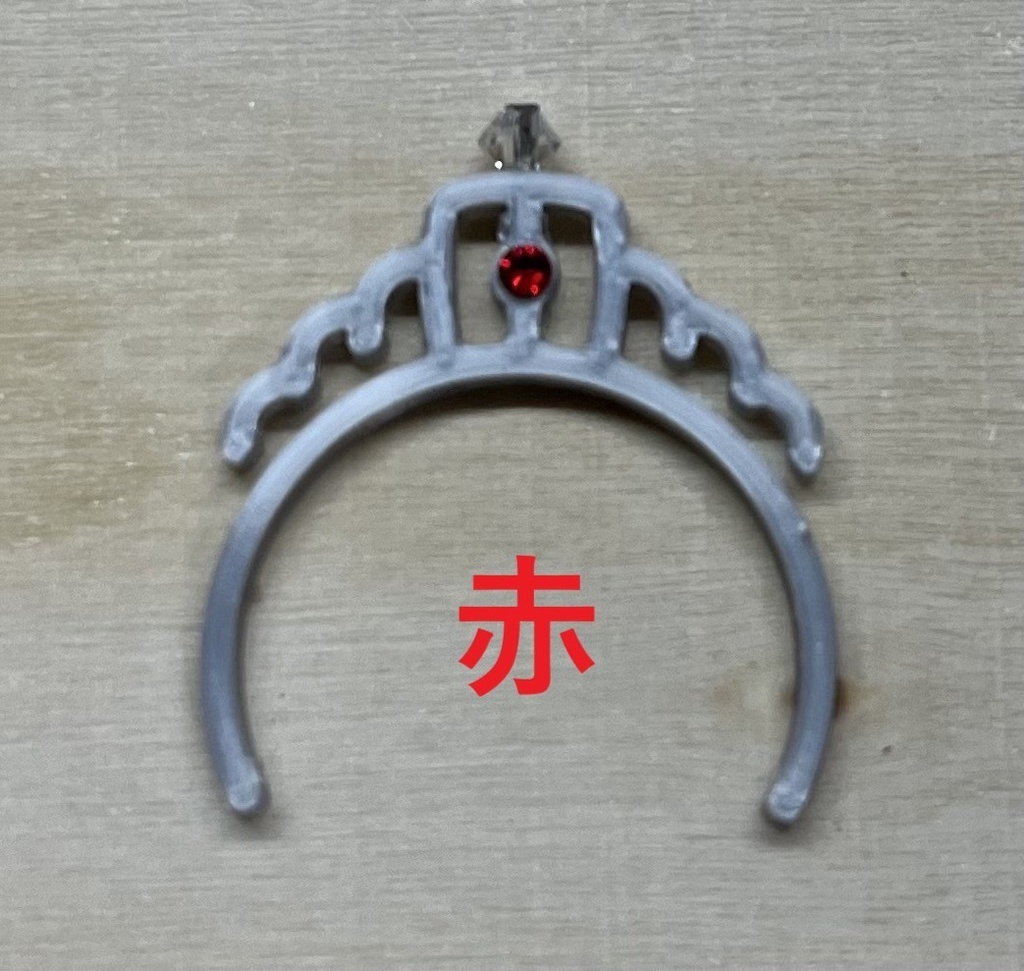 ティアラ風カチューシャ