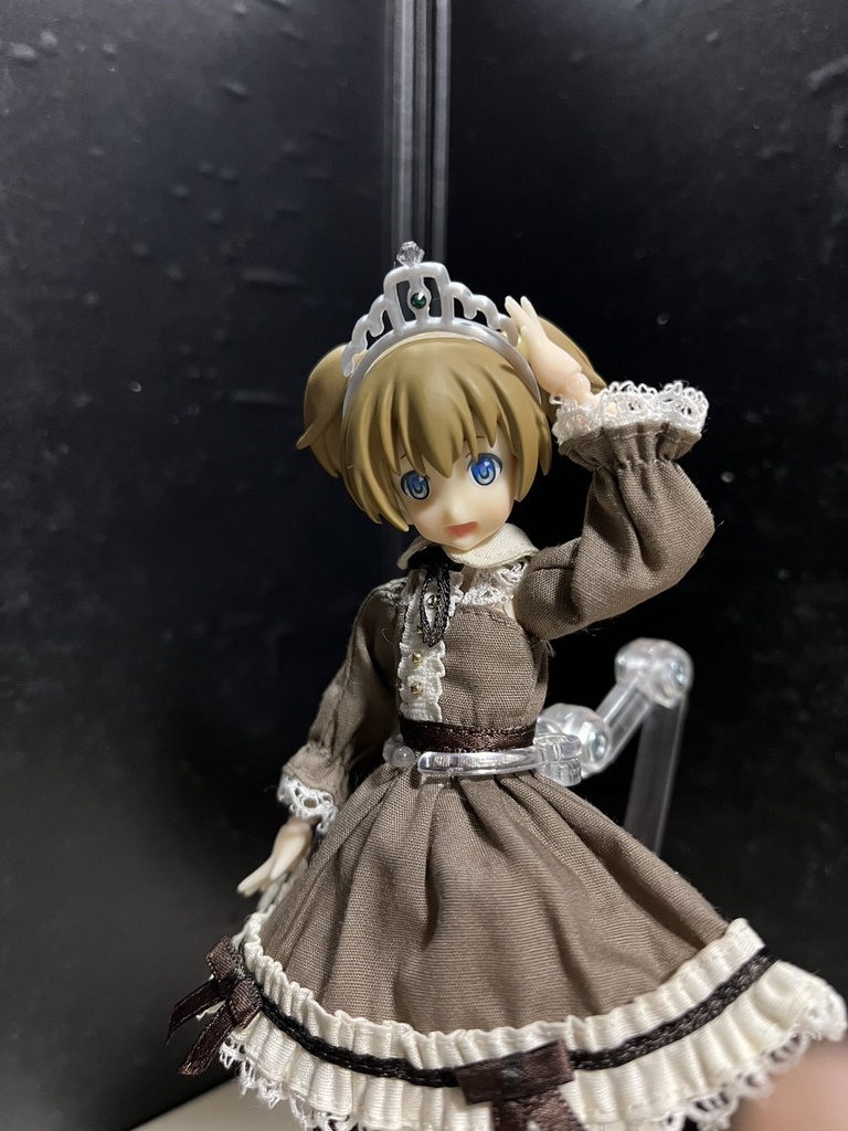 ティアラ風カチューシャ