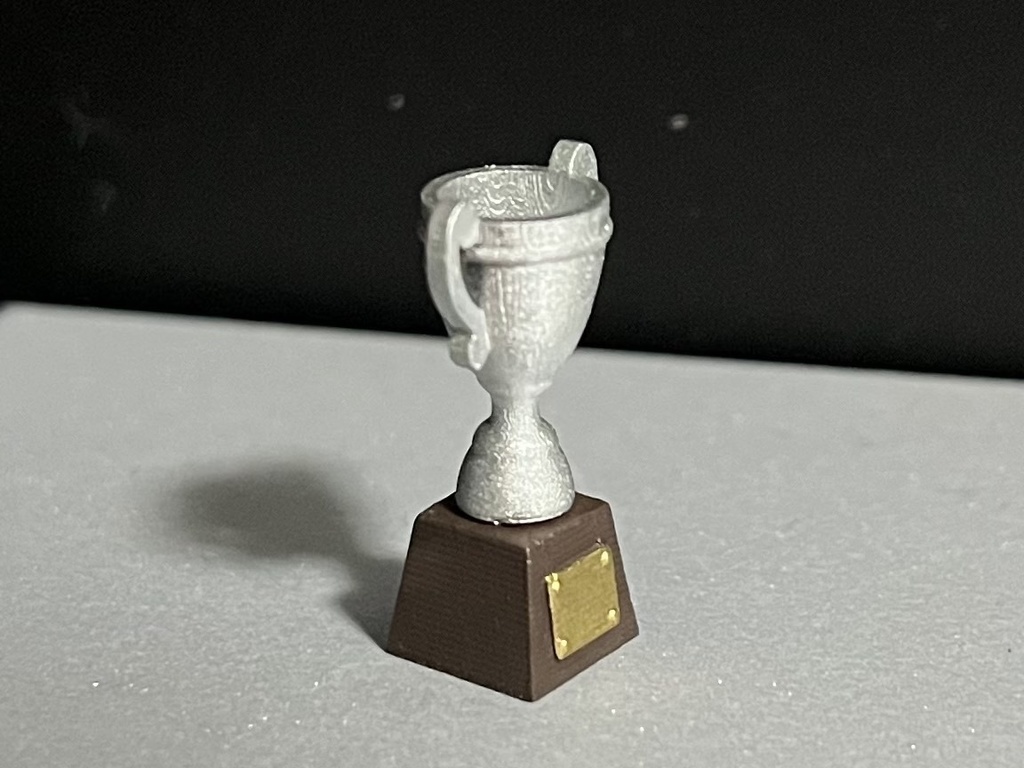 ミニチュア トロフィー