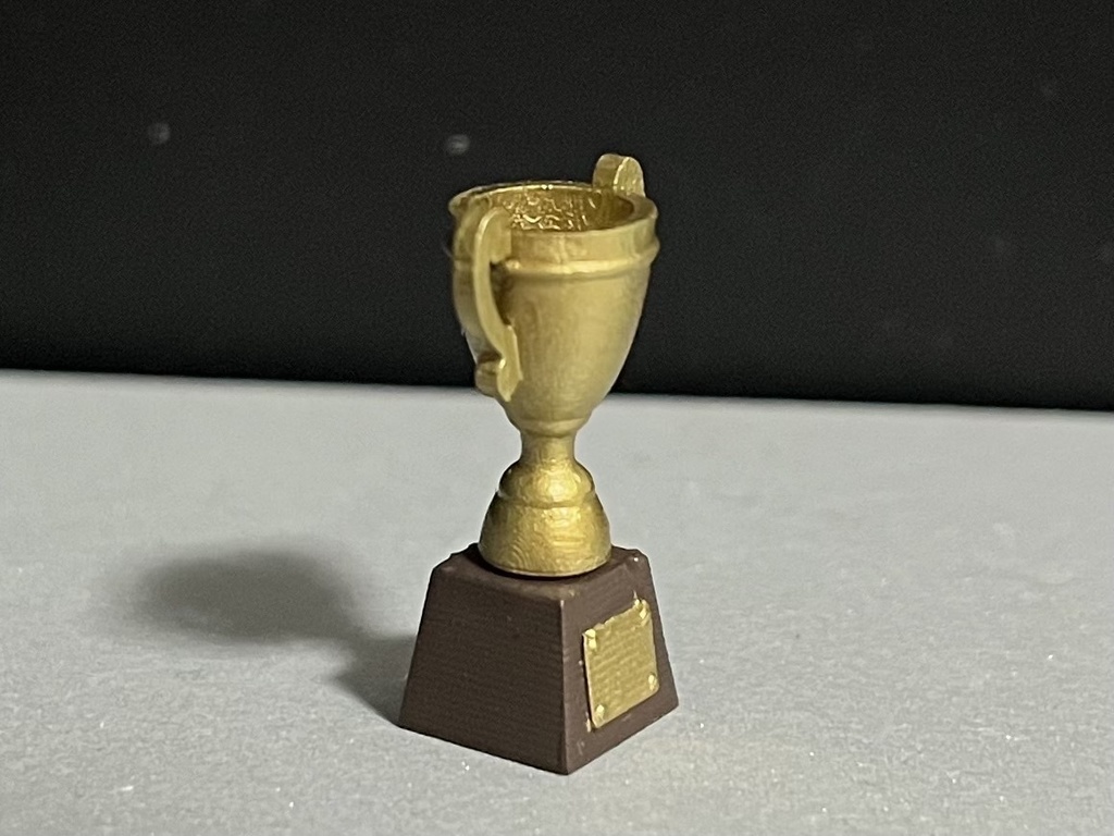 ミニチュア トロフィー