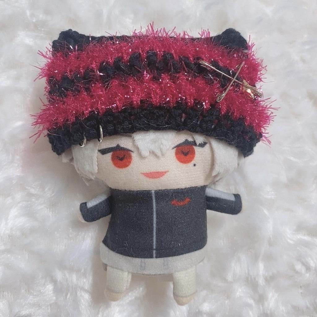 ［黒×赤キラ］にじぱぺっと ぬい服 ぬい帽子 猫耳 ニット帽 編み物 10cmぬいぐるみ
