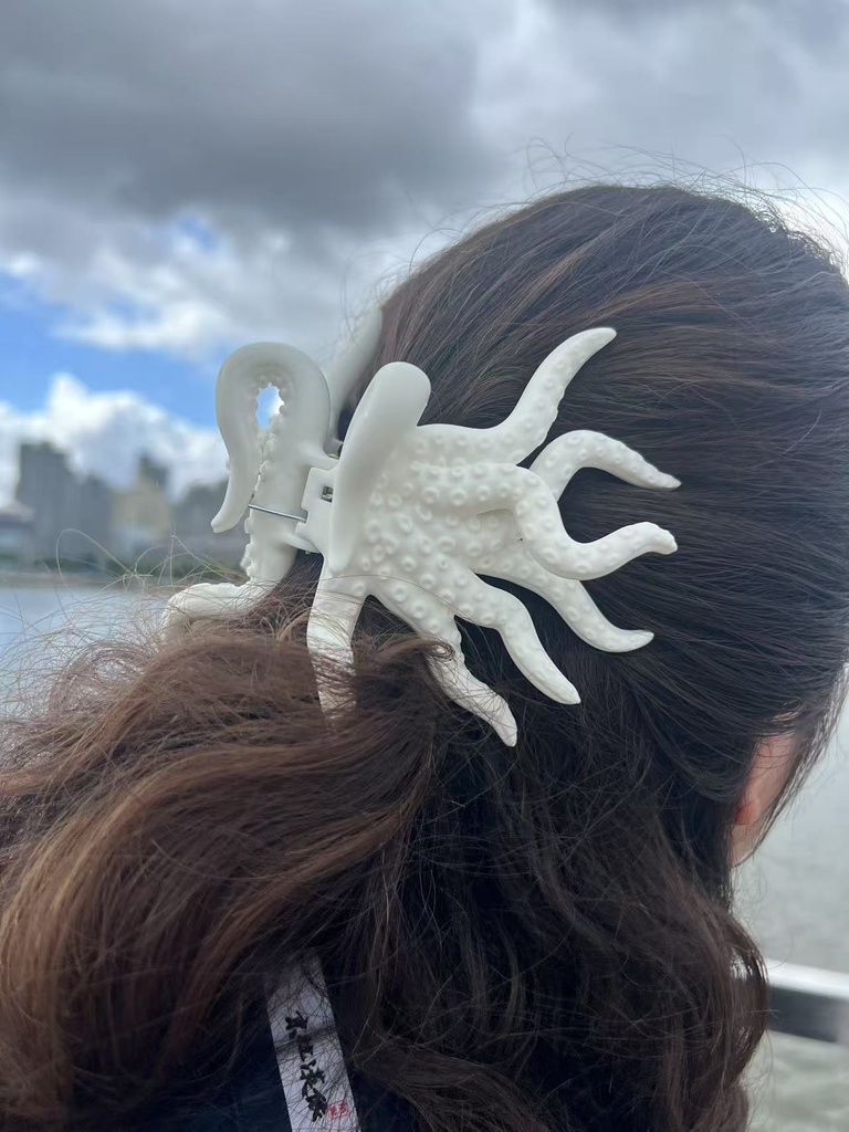 触手 ヘアクリップ