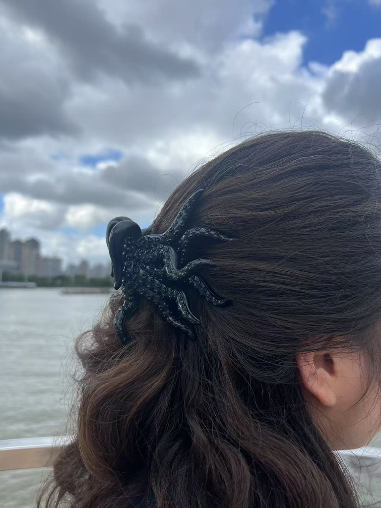 触手 ヘアクリップ