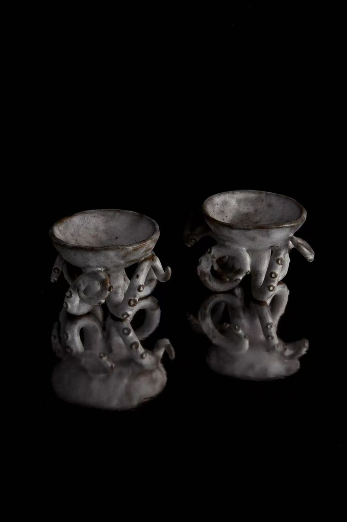 タコの触手 陶器カップ