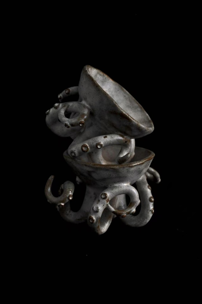 タコの触手 陶器カップ