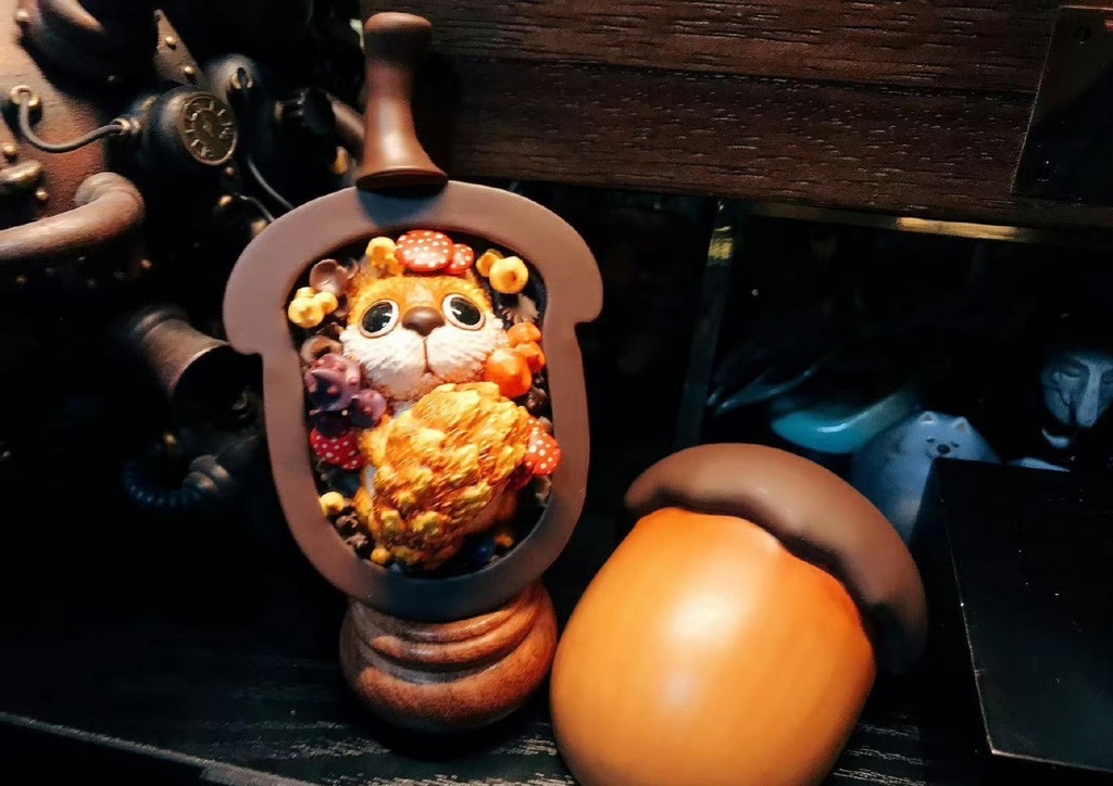 どんぐりリス レジン塗装済完成品(ハンドメイド)