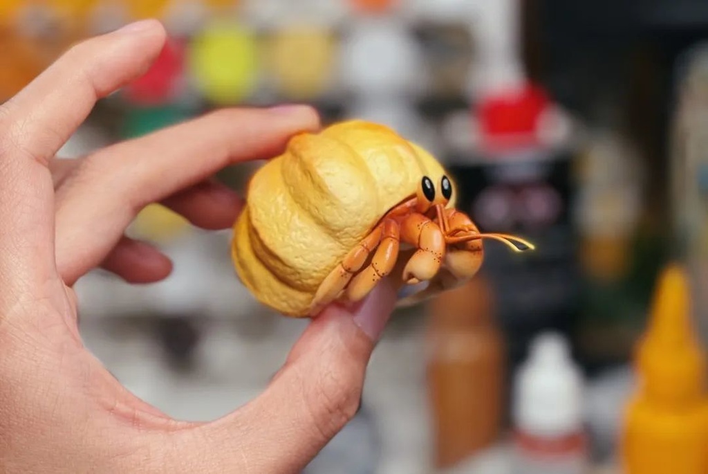 シュークリームヤドカリ レジン塗装済完成品(ハンドメイド)