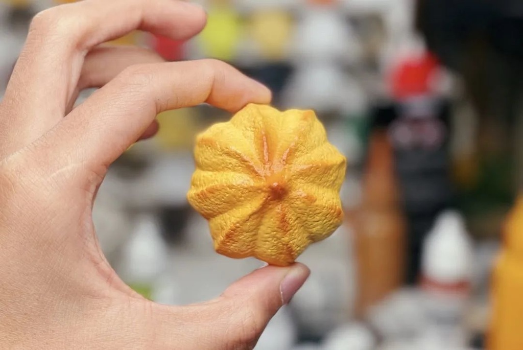 シュークリームヤドカリ レジン塗装済完成品(ハンドメイド)