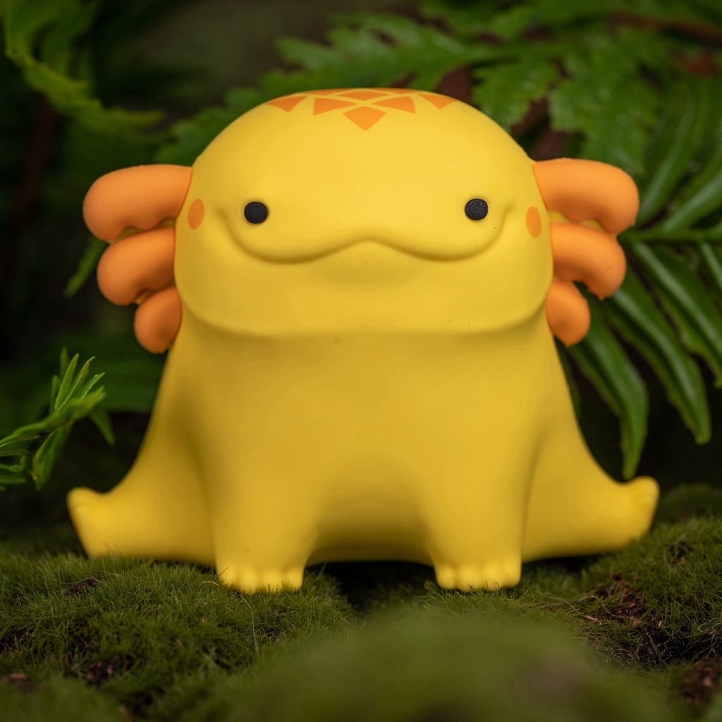 お座りウーパールーパー