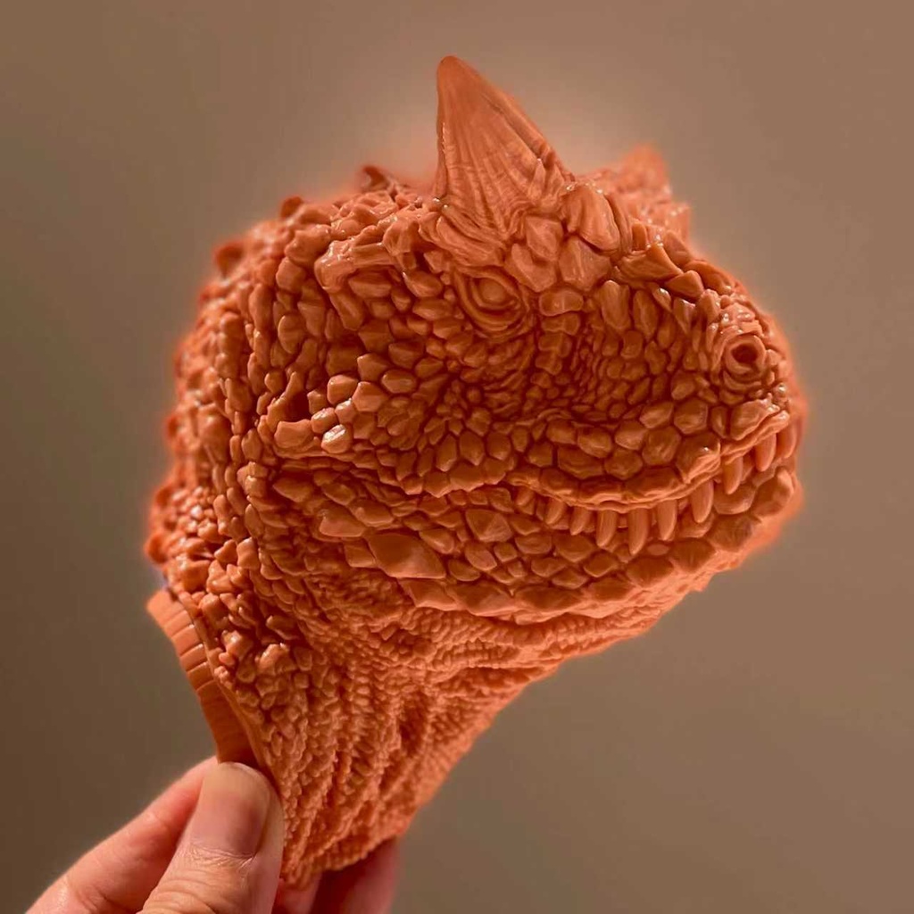 カルノタウルス 未塗装ソフトビニールキット(未充填版)