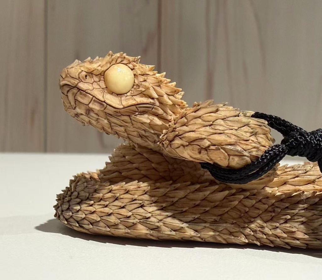 『奇想造形根付』 プッシュバイパー