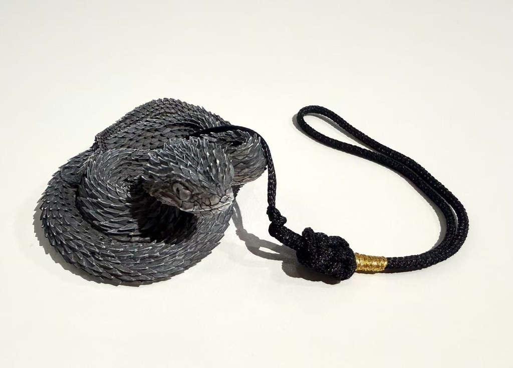 『奇想造形根付』 プッシュバイパー