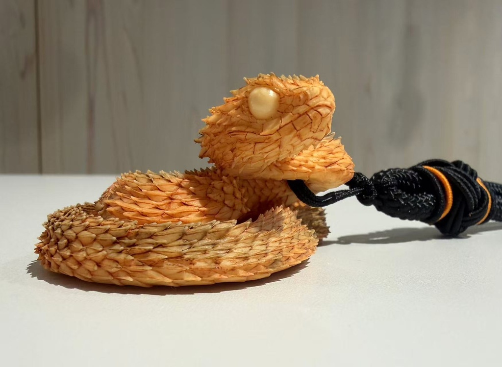 『奇想造形根付』 プッシュバイパー