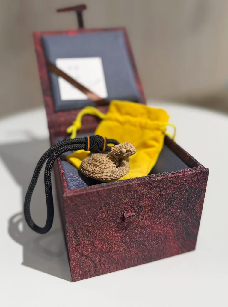 『奇想造形根付』 プッシュバイパー