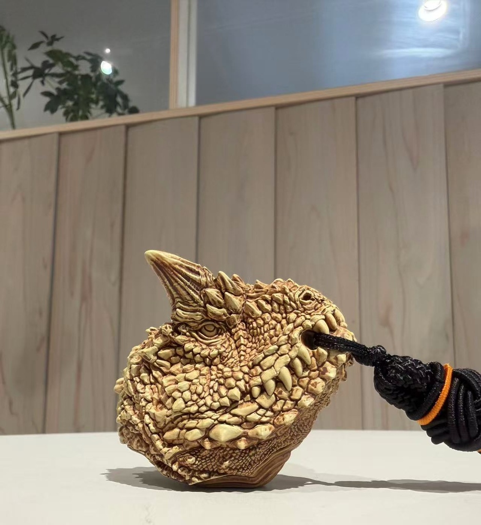 『奇想造形根付』カルノタウルス