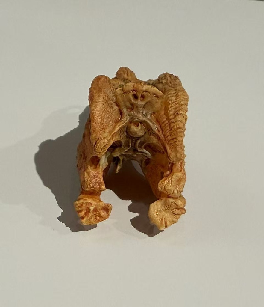 『奇想造形根付』ティラノサウルス