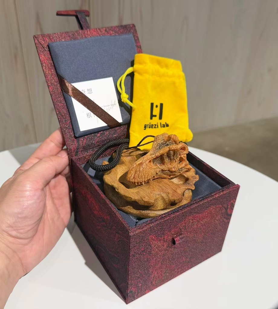 『奇想造形根付』ティラノサウルス