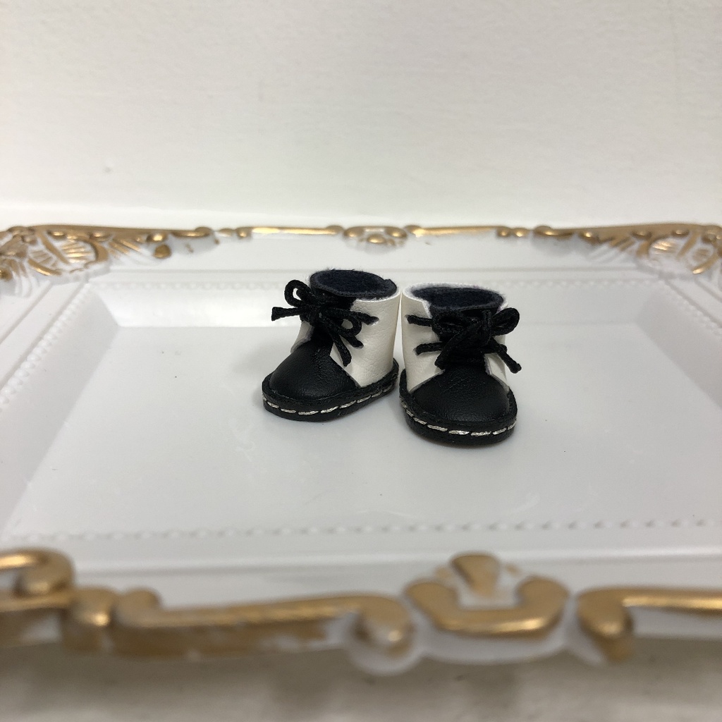 ウィングチップシューズ