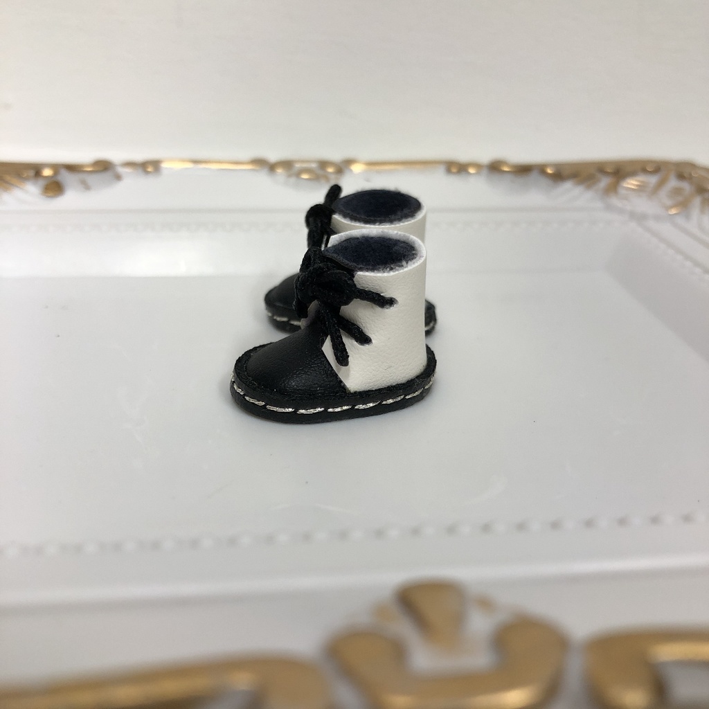 ウィングチップシューズ