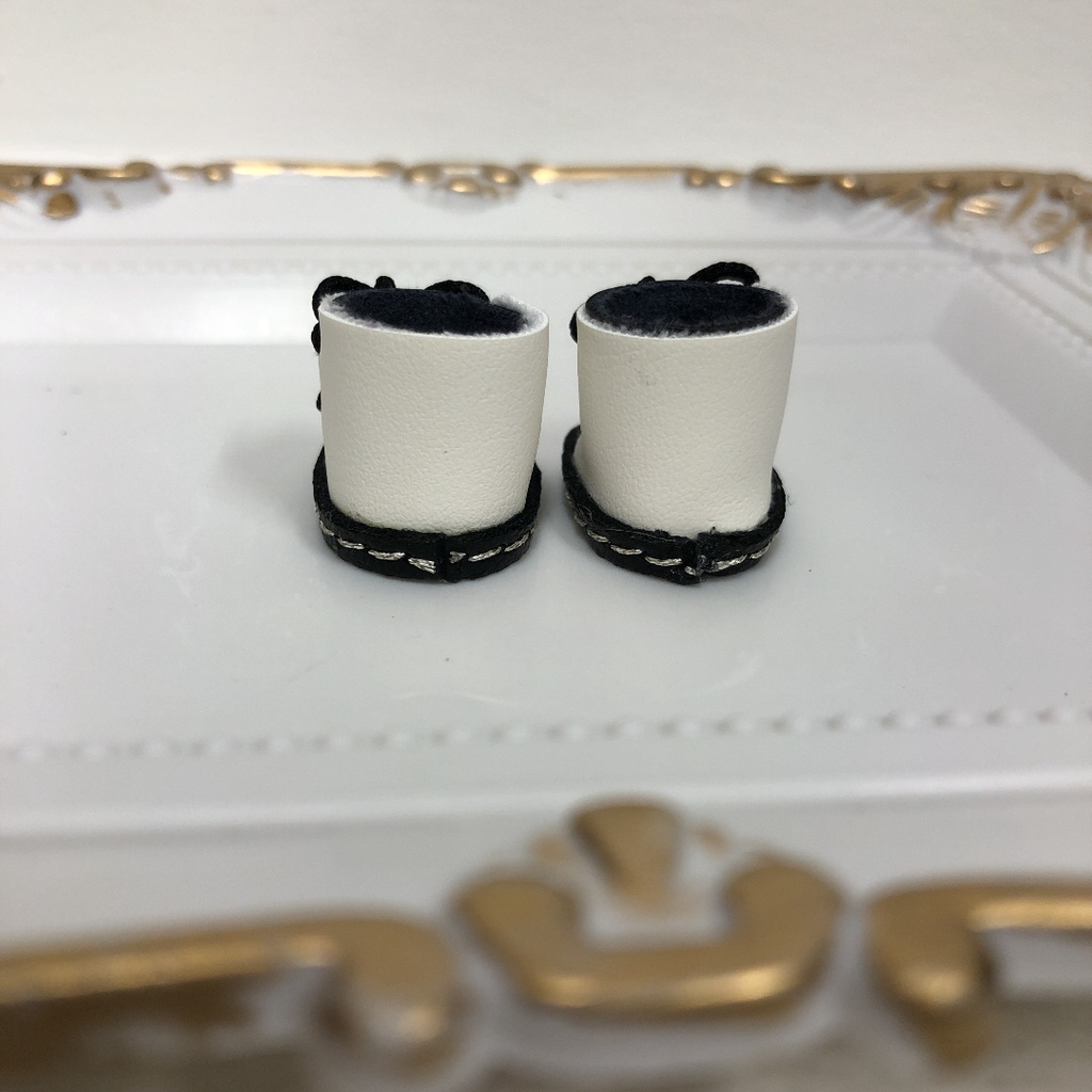 ウィングチップシューズ