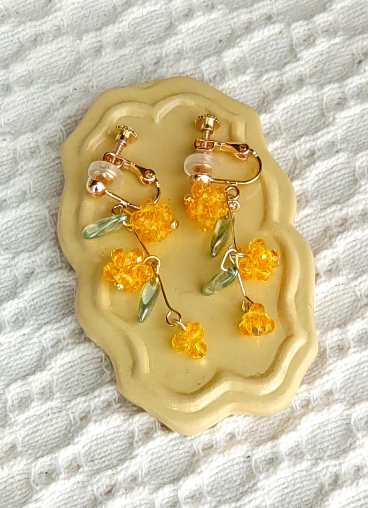 つぶつぶみもざとサクラハラリ