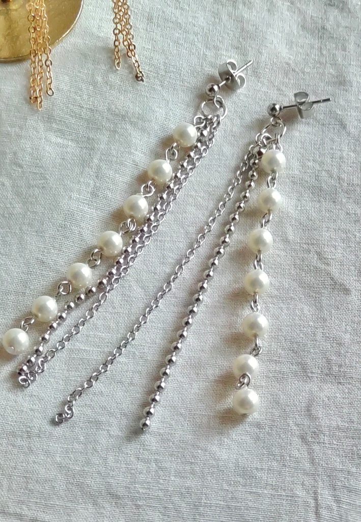 ゆらゆらする耳飾り