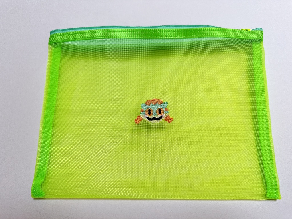 手のり　刺繍メッシュポーチ