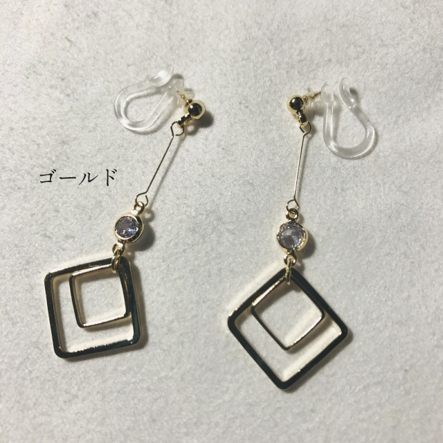 スクエア ノンホールピアス