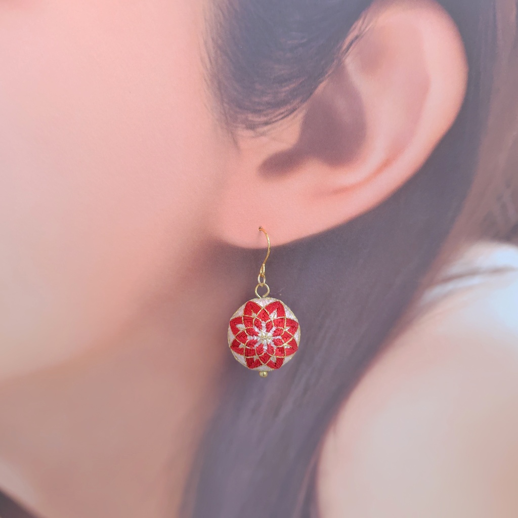 【パーツ(金具)が選べる】一粒手まり - 白 × 真朱 -