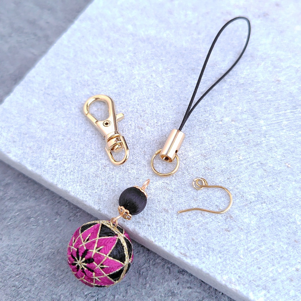 【パーツ(金具)が選べる】一粒手まり - 黒 × 帝王紫 -