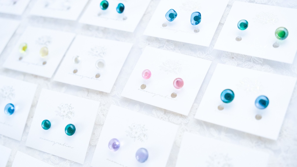 ガラスアクセサリーガチャ(在庫限り終了)