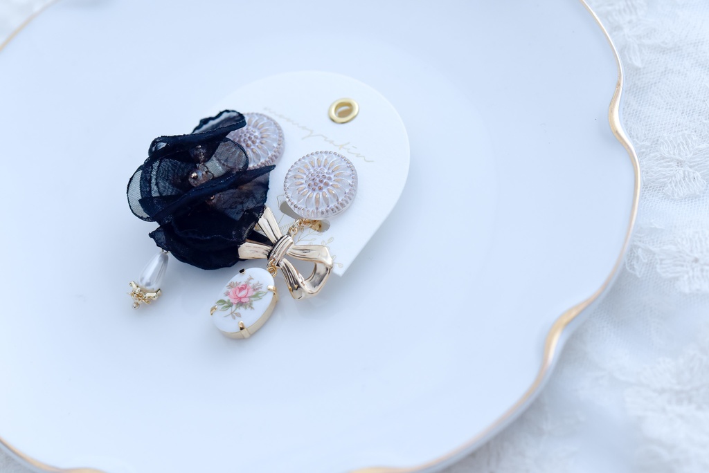 ガラスボタンアクセサリー