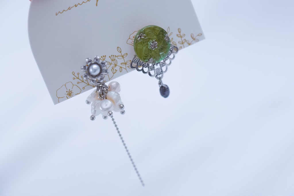 ガラスボタンアクセサリー