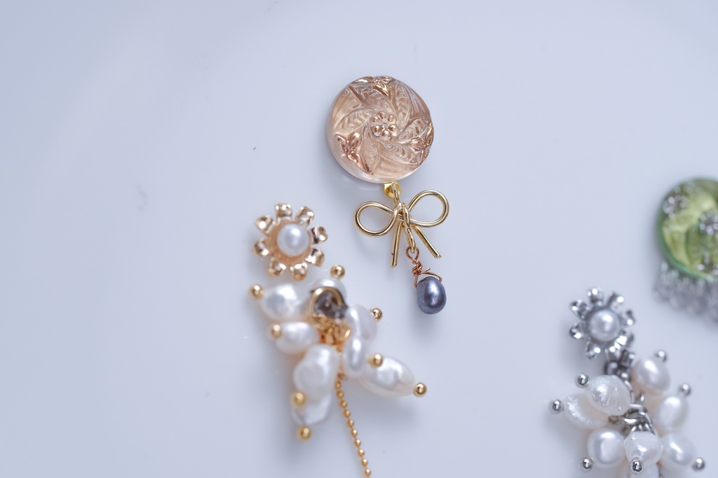 ガラスボタンアクセサリー