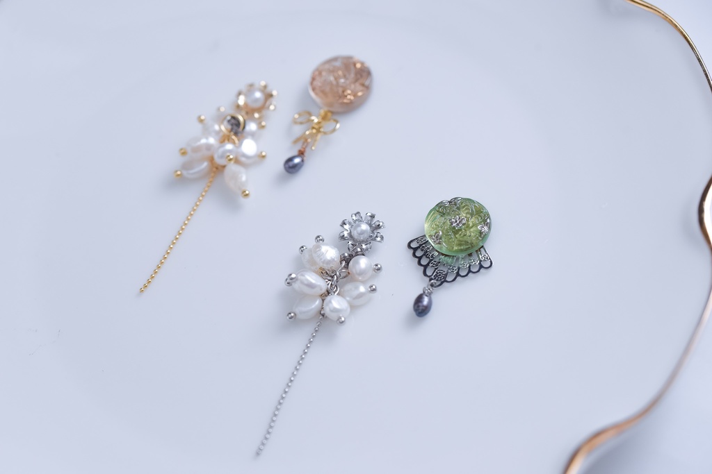 ガラスボタンアクセサリー