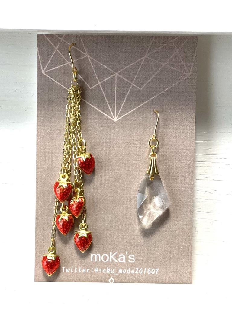 ６つの苺とストーンピアス