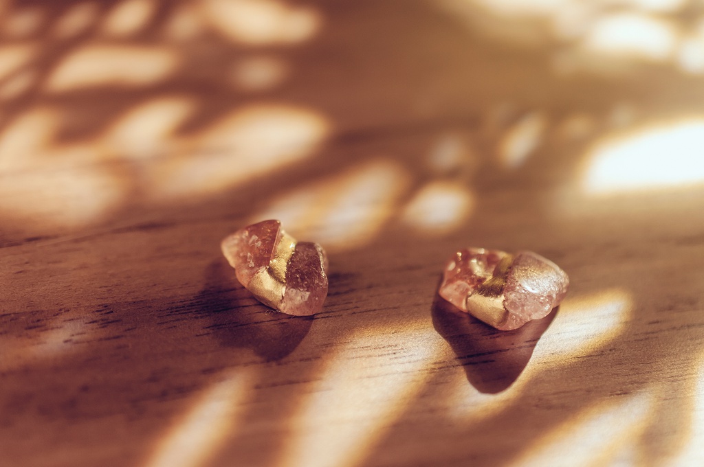 天然石の金継ぎイヤリング/ピアス[13:サンストーン×ピンクマイカインクォーツ]