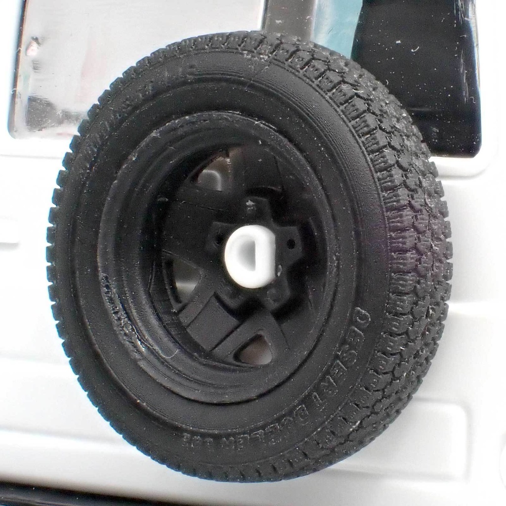 【STL】アオシマ 1/32 JA11 jimny タイヤ3Dプリントデータ