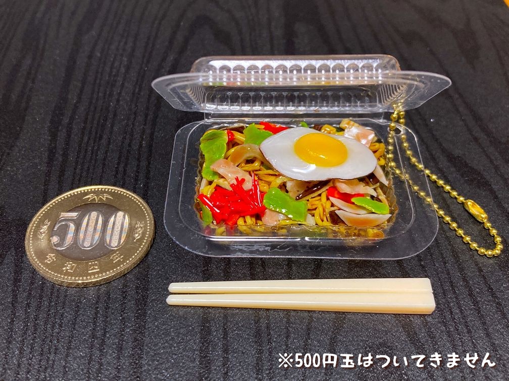 ミニチュアフード 出店の焼きそばパック