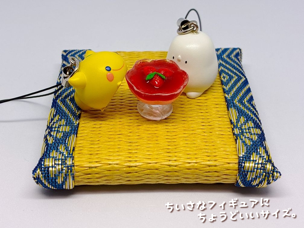 ミニチュアフード　いちごムースA
