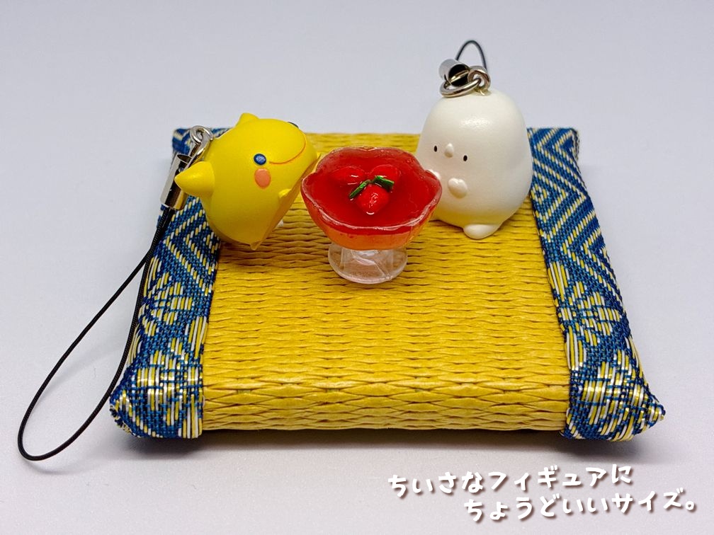 ミニチュアフード　いちごムースB