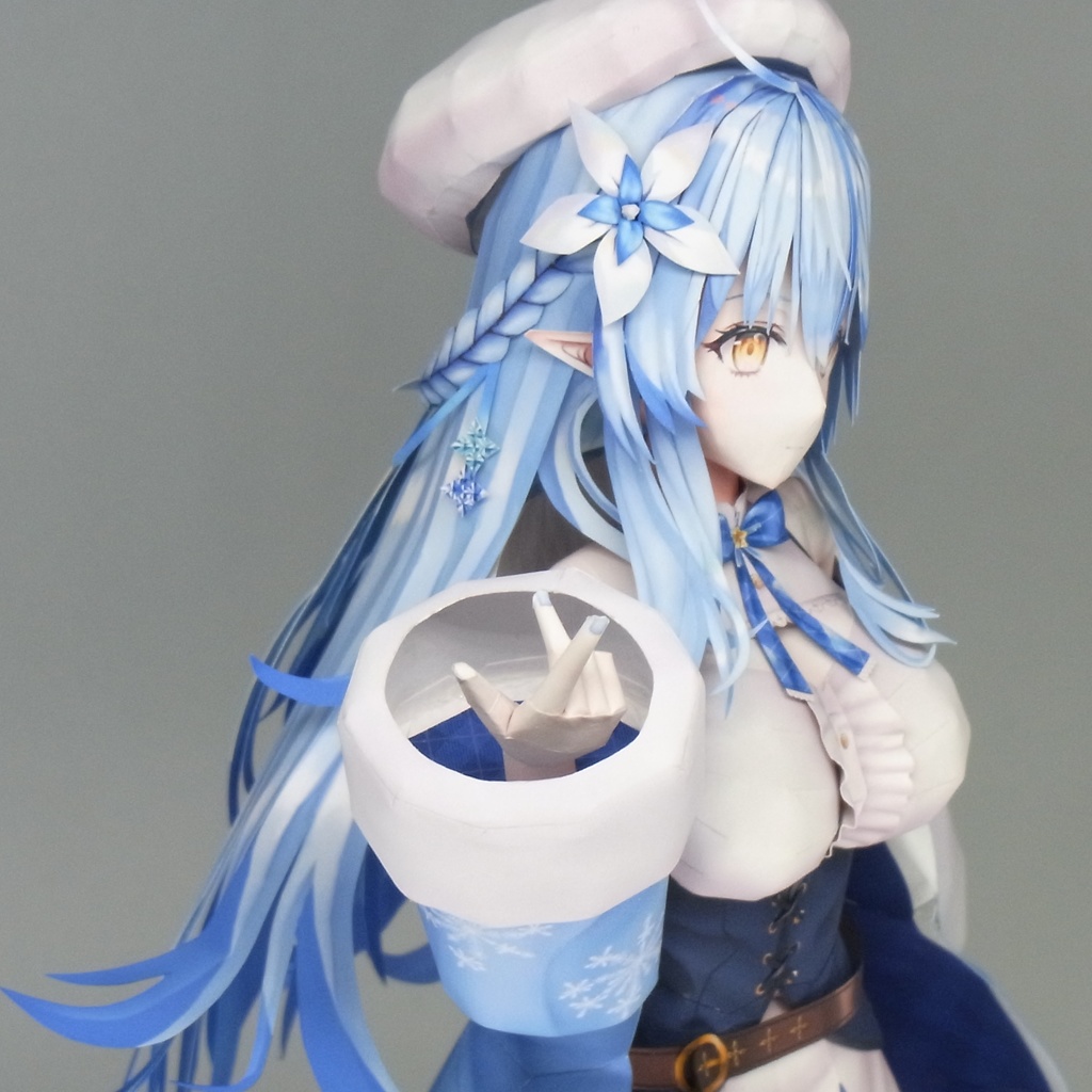 【非公式】ペーパークラフト「雪花ラミィ」