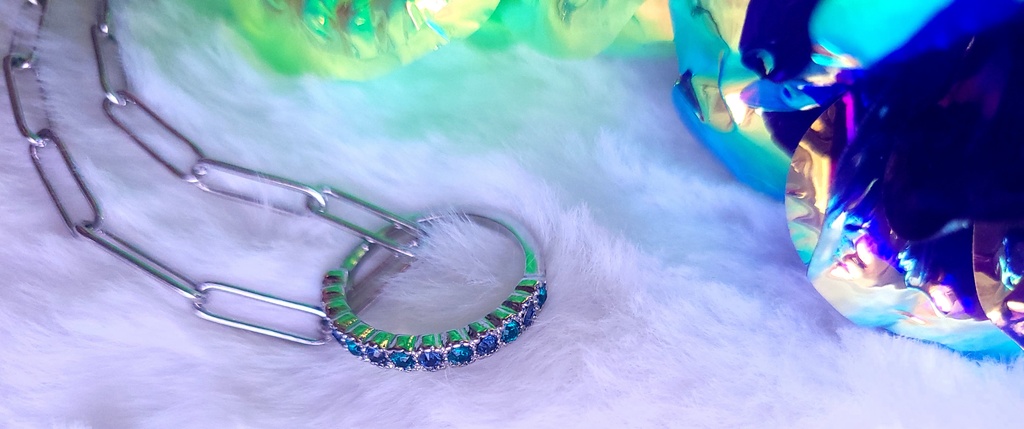 リングネックレス