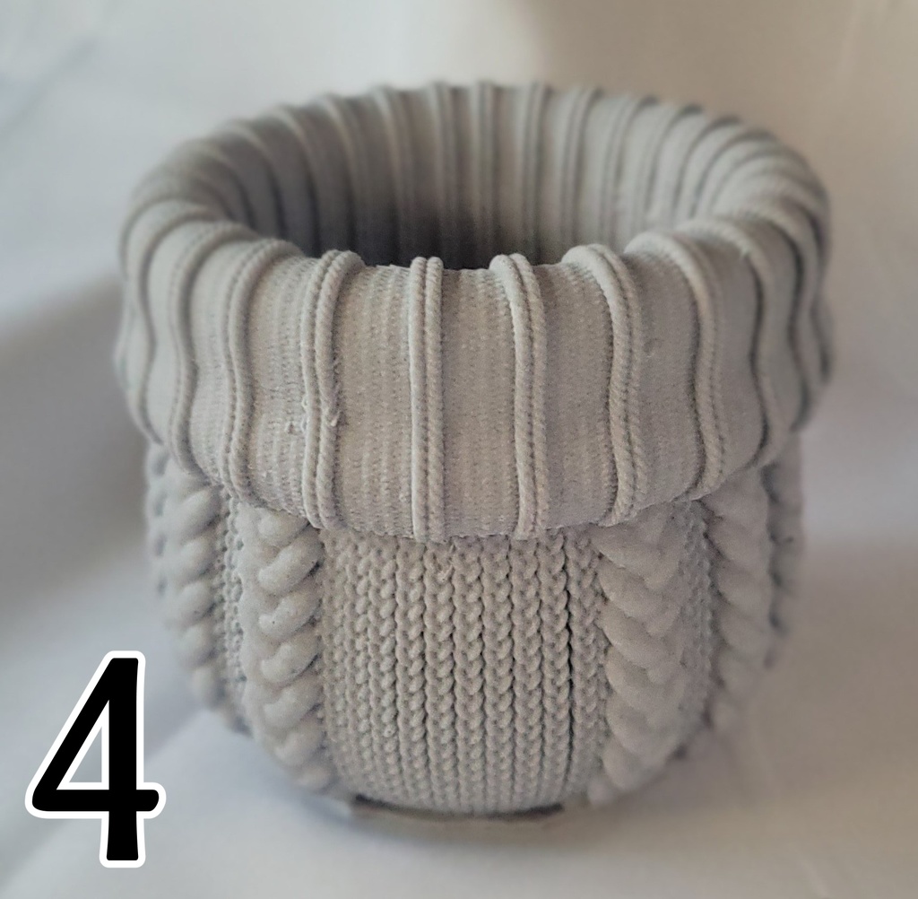 〖ジェスモナイト〗セーター柄小物入れ2※試作品