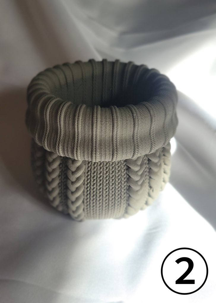 〖ジェスモナイト〗セーター柄小物入れ3※試作品